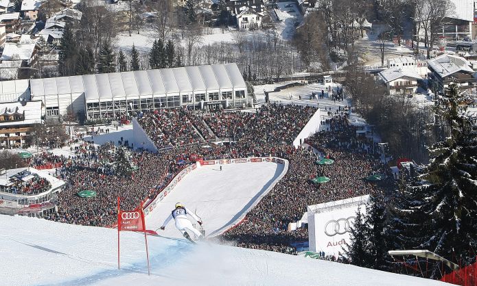 neveitalia's tweet photo. La Discesa di Kitzbühel e la leggenda della Streif: dal fascino dell'Hausbergkante alle cinque vittorie di Cuche https://t.co/MazmhrFFZ3 https://t.co/tr3HeDbzEi