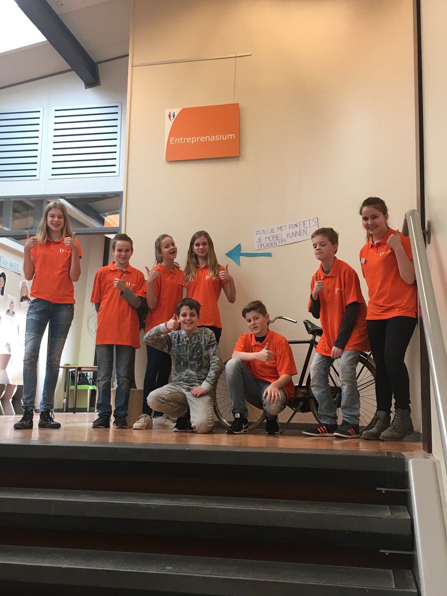 DanielleFeen's tweet photo. Open Huis! #heemgaard #ondernemend leren #sol #mindfuck https://t.co/OM8yFr30IG