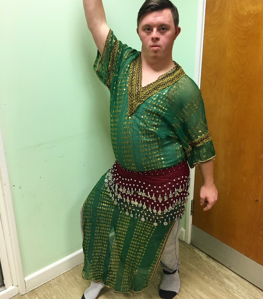 HelenaOrientale's tweet photo. @AspireCBS wonderful #bellydancing today! https://t.co/utq1OI71ce