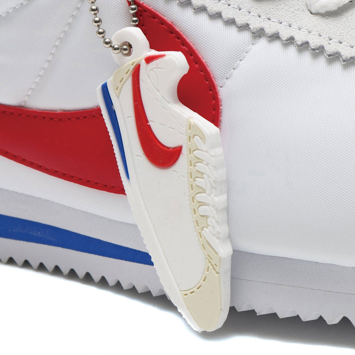 スニーカーウォーズ Sneakerwars 発売情報 1月21日午前9時より販売開始 ナイキ クラシック コルテッツ ナイロン プレミアム ホワイト バーシティ レッド バーシティ ロイヤル 80 100 15 1円 税込 T Co Okzlukc3eh T Co