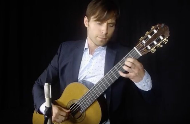 2016 Respighi International Competition Winner, Piotr Pakhomkin performs Bach's Chaconne at Blue House Productions. ow.ly/jp4j308cAeA