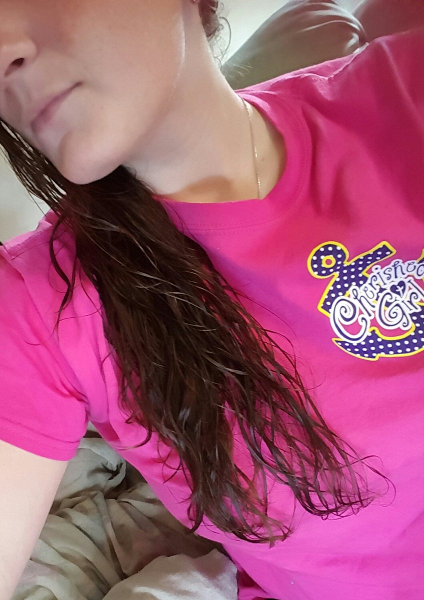 KShi3lds's tweet photo. @HerbalEssences #LetLifeIn # GotItFree
Argan Oil Of Morocco, shampoo &amp; Conditioner by Herbal Essences. LOVE IT!! https://t.co/8OABcOjkUQ