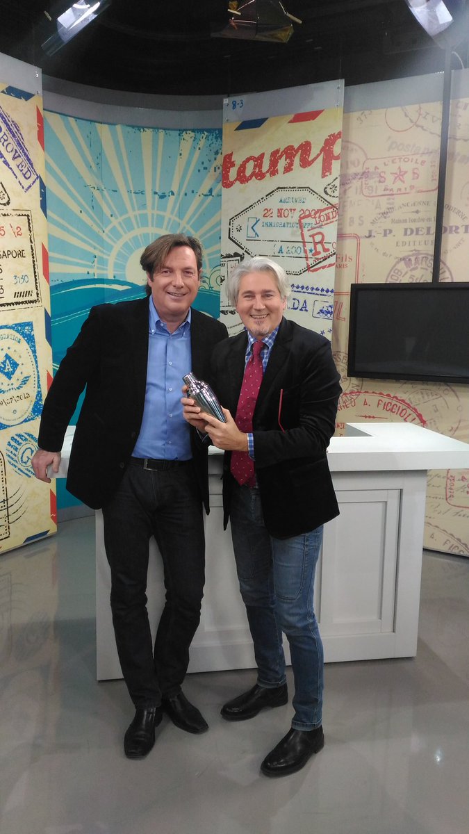 kornfeind's tweet photo. Che bella serata questa con @itinerari_tv a @Shaker_tv 🍸 @tvcapodistria #tvkoper 👍 https://t.co/TEXxuCRTEN