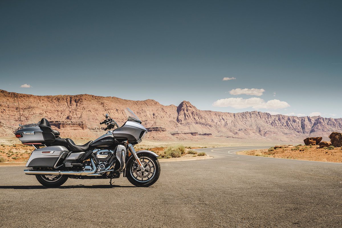 FreedomHDOttawa's tweet photo. Photo of the day: Road Glide Ultra #freedomhdottawa #harleydavidson #2017 https://t.co/mFuXRT8YHp