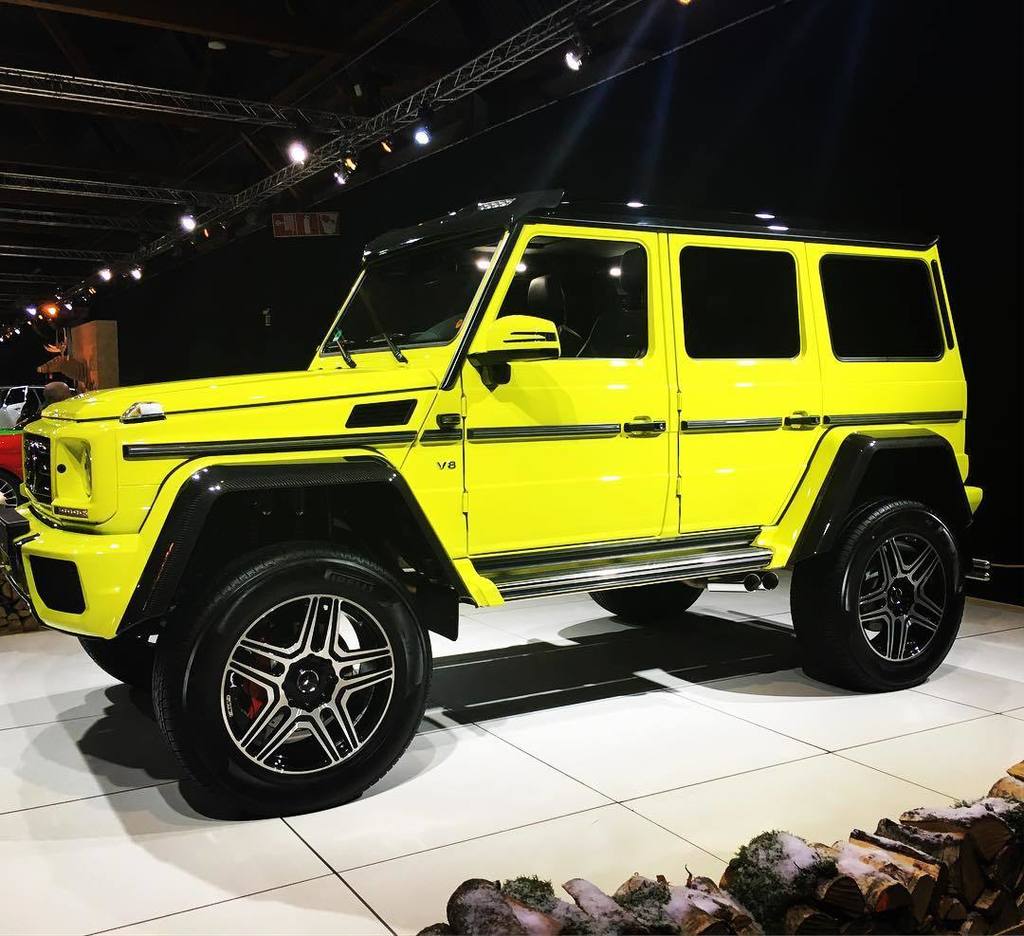 nat_paternotte's tweet photo. W.T.F. 😂😂😍 #mercedes #gklass #g500 #amg #wtf #brussels https://t.co/ygE9sGXKeJ https://t.co/hQB7CKvOOc
