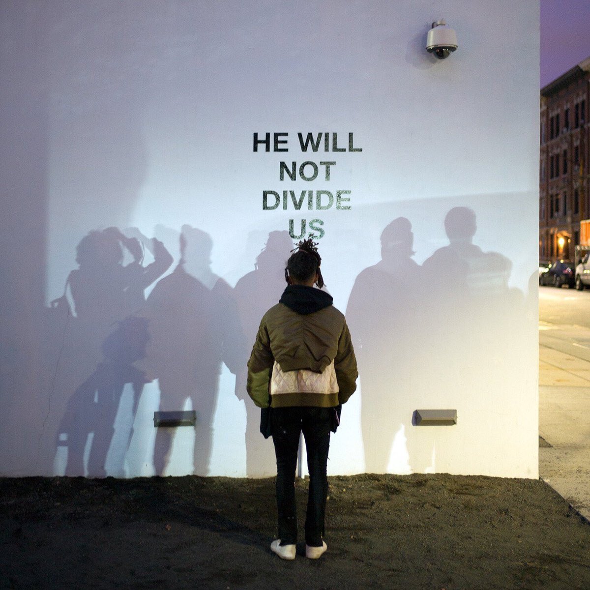 StreetFashion01's tweet photo. Jaden Smith &amp; Shia Labeouf: "He Will Not Divide Us"🎌 https://t.co/hvcGp11V8S