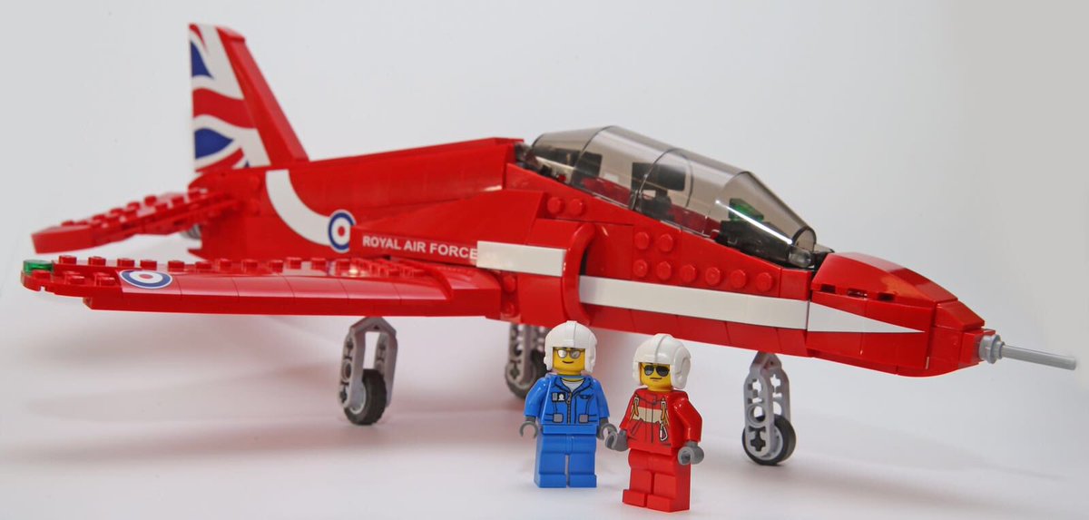 Over 2000 votes in 2 days! If we reach 10,000 LEGO will consider making this Hawk as an official set. Please support ideas.lego.com/projects/16496…