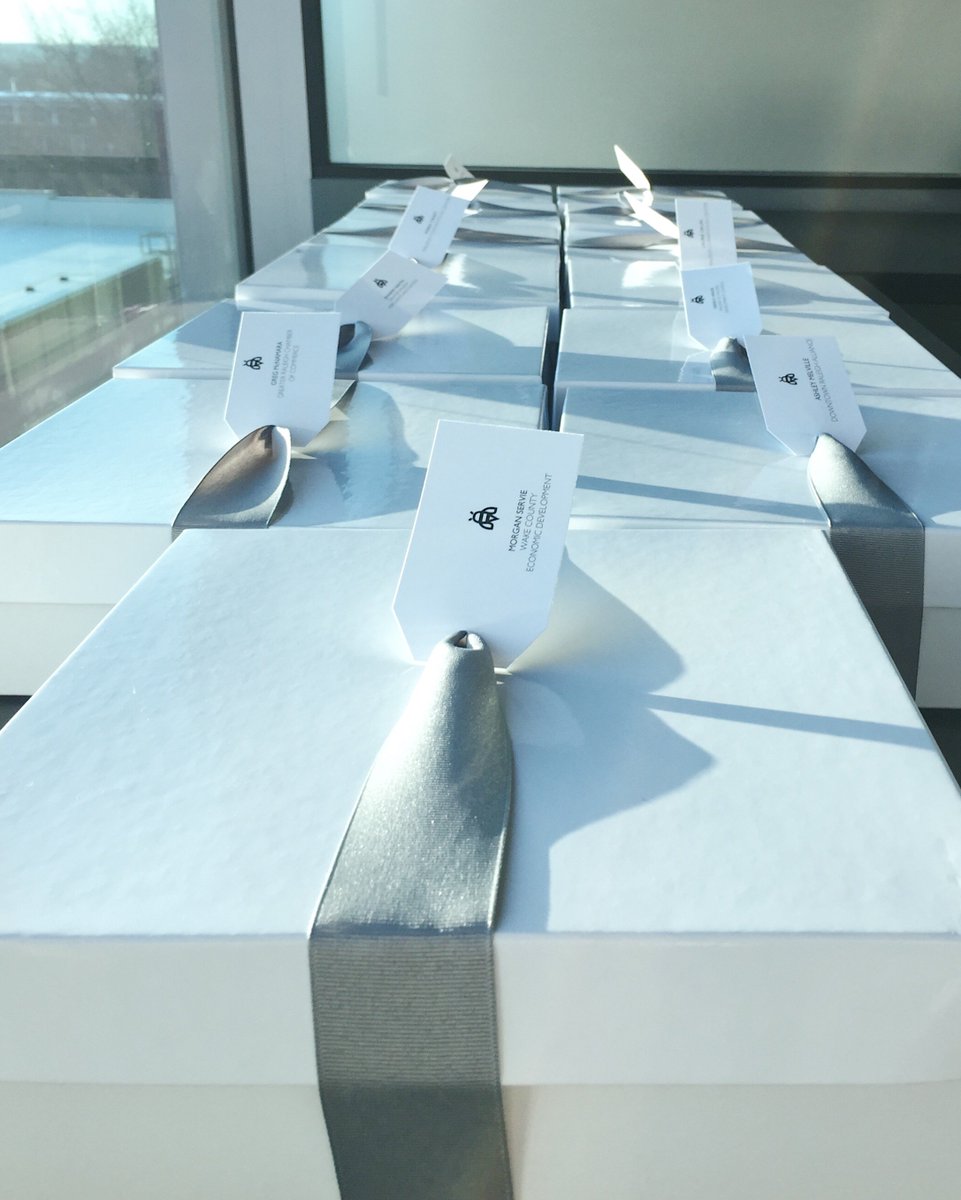 Who could say no to this gift box with <a href="/lucettegrace/">lucettegrace</a> and <a href="/viderichocolate/">Videri Chocolate</a>? RSVP for our #Raleigh party: industriousraleigh.splashthat.com