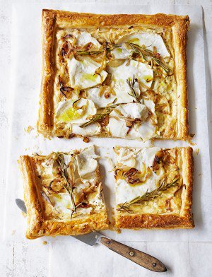 deliciousmag's tweet photo. 30 veggie mains to set you up for a great meat free monday:
https://t.co/S556wiPdUv https://t.co/dGX3u5Jp51