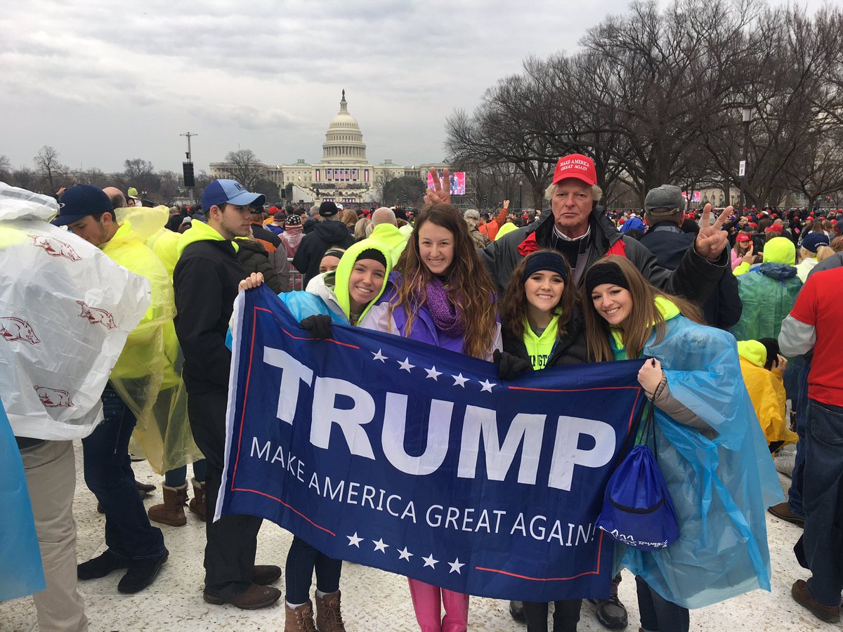ghsNYDC's tweet photo. Inauguration 2017 https://t.co/45hUL8ZTkQ