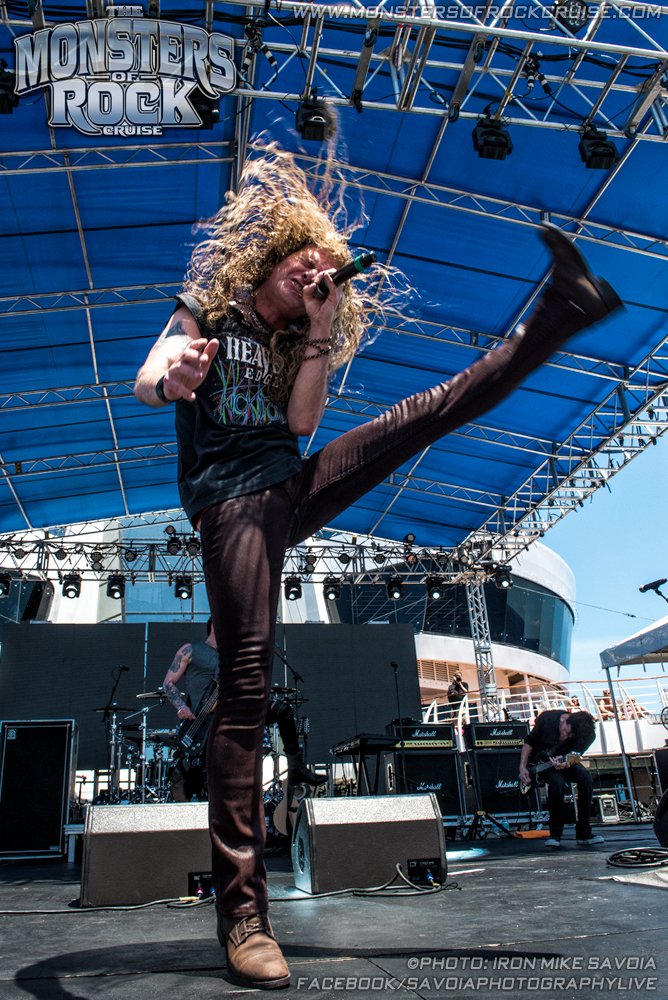 MonstersCruise's tweet photo. Your moment of #Zen for this #FBF ! Get ready kiddies the cruise is less the 2 weeks away! #MonstersOfRockCruise #MORFam https://t.co/rqIcl3o6v6