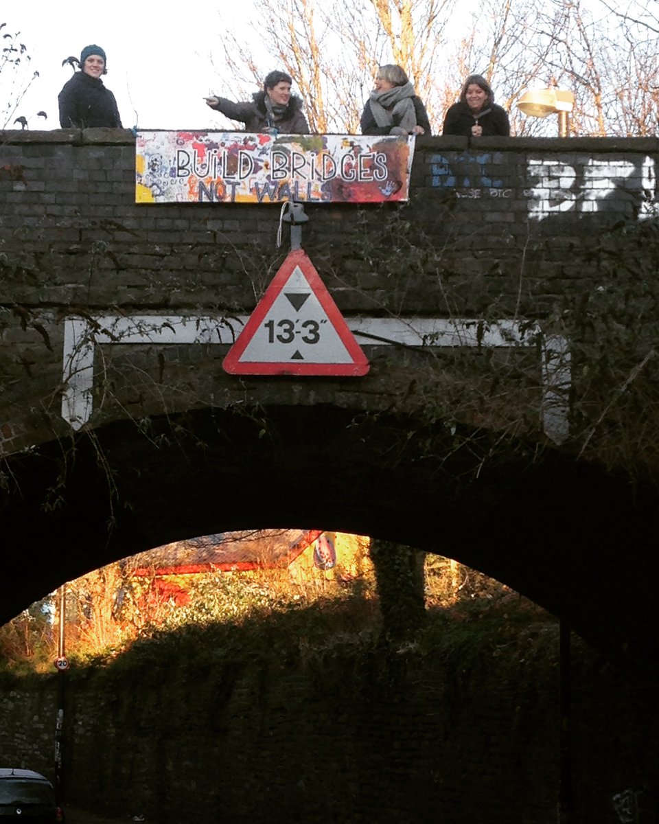 robynboden's tweet photo. We may be few but we represent many #bridgesnotwalls #uniteagainstinjustice https://t.co/ttGYkuuLwT