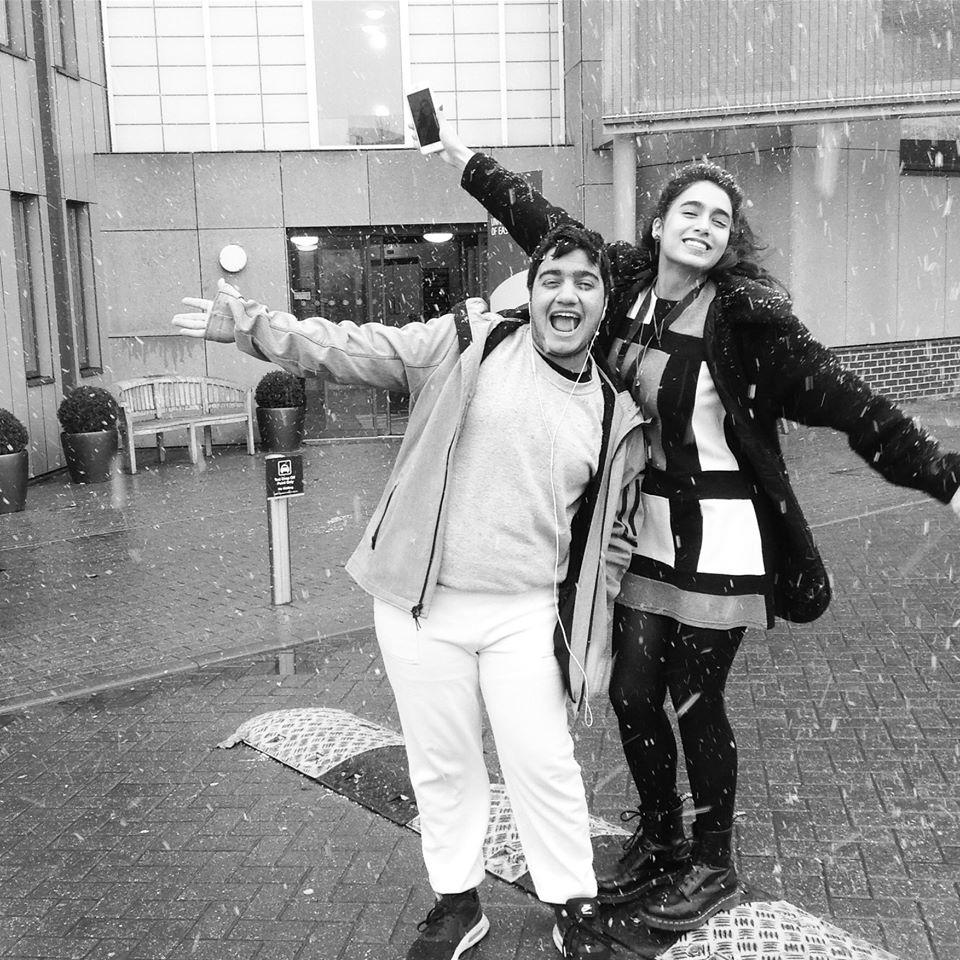 INTOStudy's tweet photo. #HappyFriday from a snowy #Norwich, where some @INTO_UEA students are experiencing #snow for the first time! #INTOUEA #UEA https://t.co/frEzrs8hMl