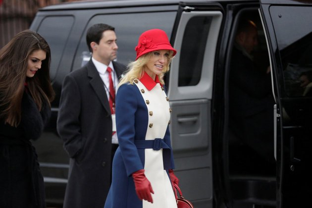 reallyDontTrump's tweet photo. Tonight on Fashion Police... https://t.co/077W3q3dOX