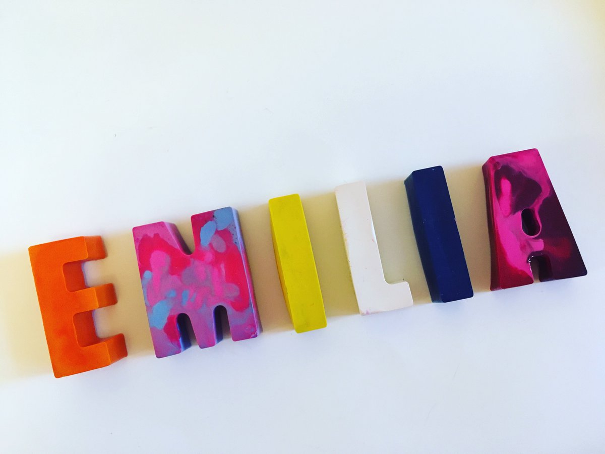 Mixture of solid colours and girly marble ☺️😍🎉 #coloringlove #toddlercrayons #childrencrayons #fun #mycrayons #artytotscrayons