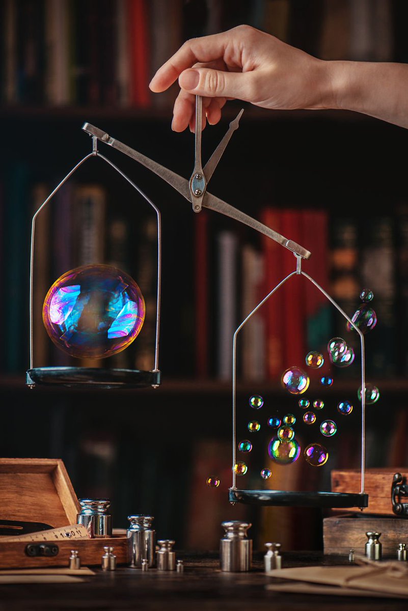FurnishMyWay's tweet photo. #StillLife #Photography is boring no more! These examples are #magical. #art #DinaBelenko https://t.co/Q2fKScYsO7 https://t.co/dNgE4hp324