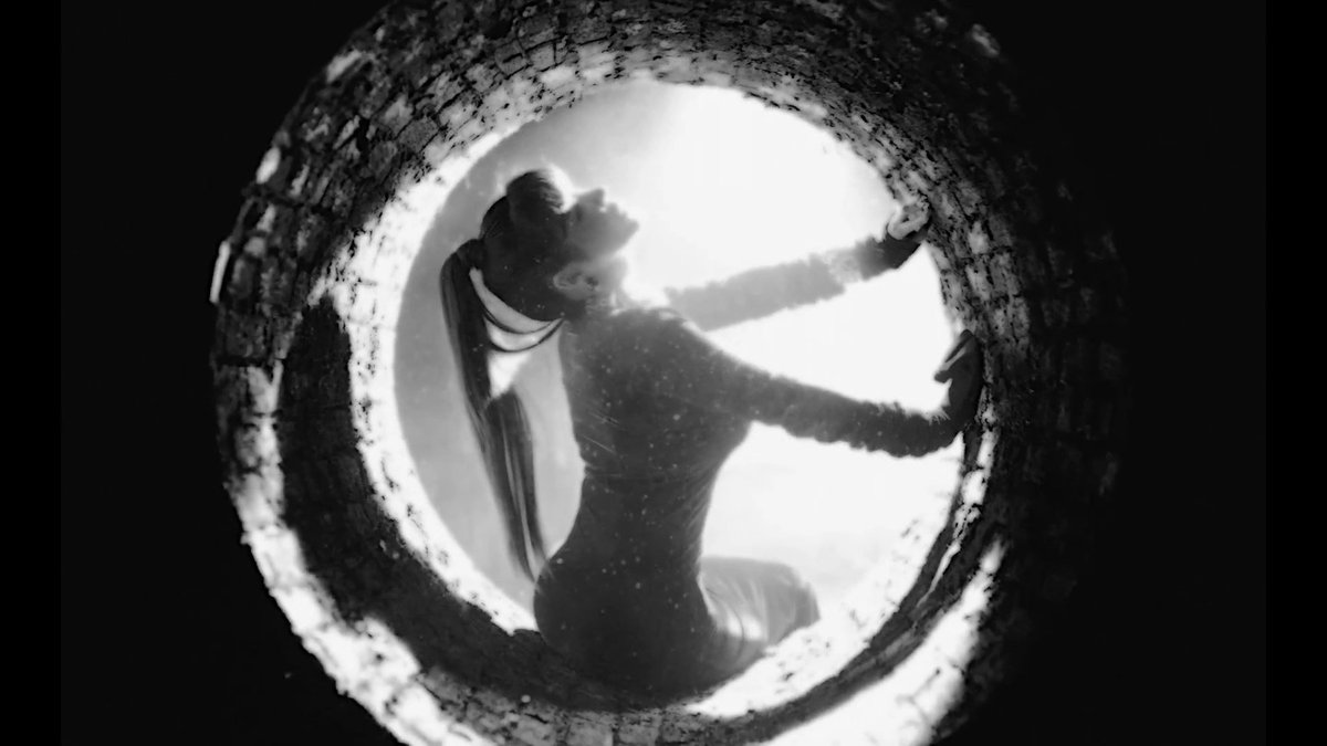 So_B_E_A_utiful's tweet photo. ParkBom #2ne1 #NeverSayGOODBYE2NE1 
- Не верьте им,
Не верьте этим неправильным и искаженным словам
#Добиваюсебяперводом https://t.co/c1JzJeSNmn