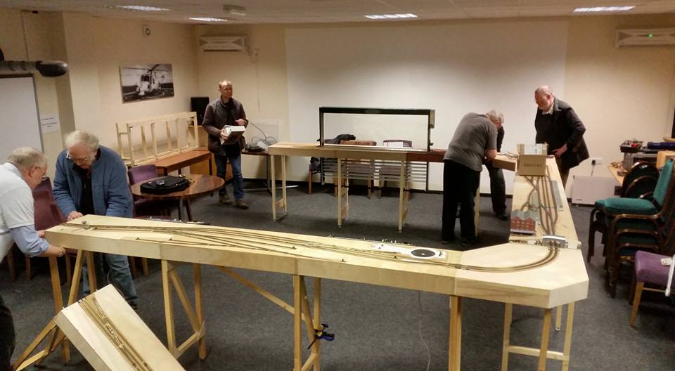 Nelevation's tweet image. Another customer's Nelevator on Weston Super Mare's area group of the @NGaugeSociety modular layout providing a 20 track fiddle yard.