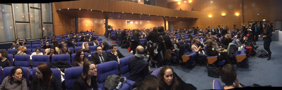 Samuel_Lafont's tweet image. On s'installe pour l'annonce des Prix de la Digital Week Competition @essec. #esseb #essecDWC