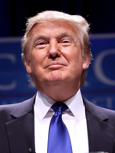 eggyhartwin's tweet photo. Два самых обсуждаемых человека в начале 2017
 #ТрампВЗдании https://t.co/zkFoGmkcjr