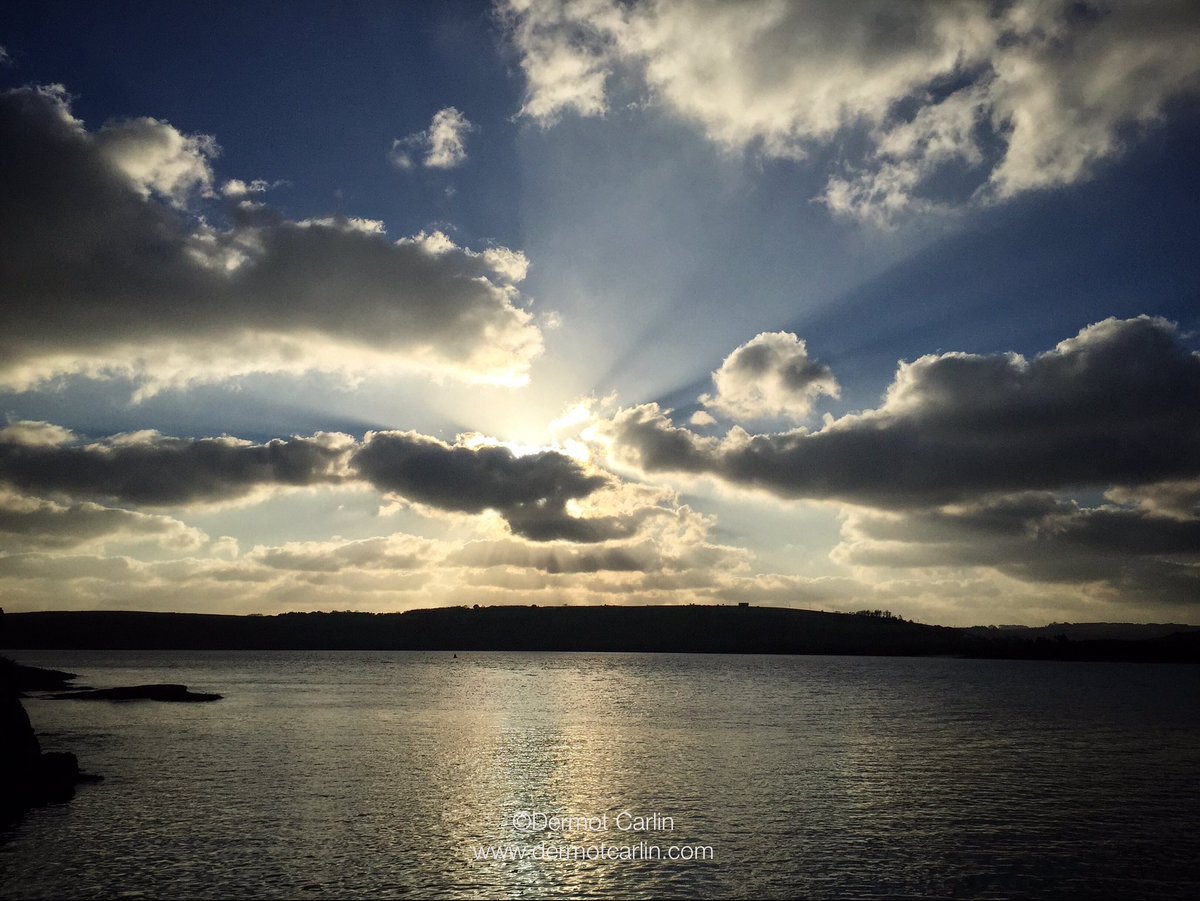 Sunset in @kinsale_ie @visitwestcork @DiscoverIreland #travel #sunset #ireland