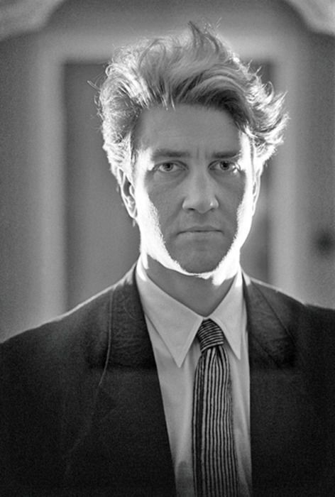 Happy birthday to David Lynch. Photo from 1984. 