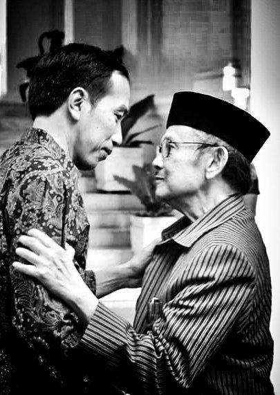 Ada Pesan Mendalam Dari Tatapan Pak Habibie Untuk Presiden 