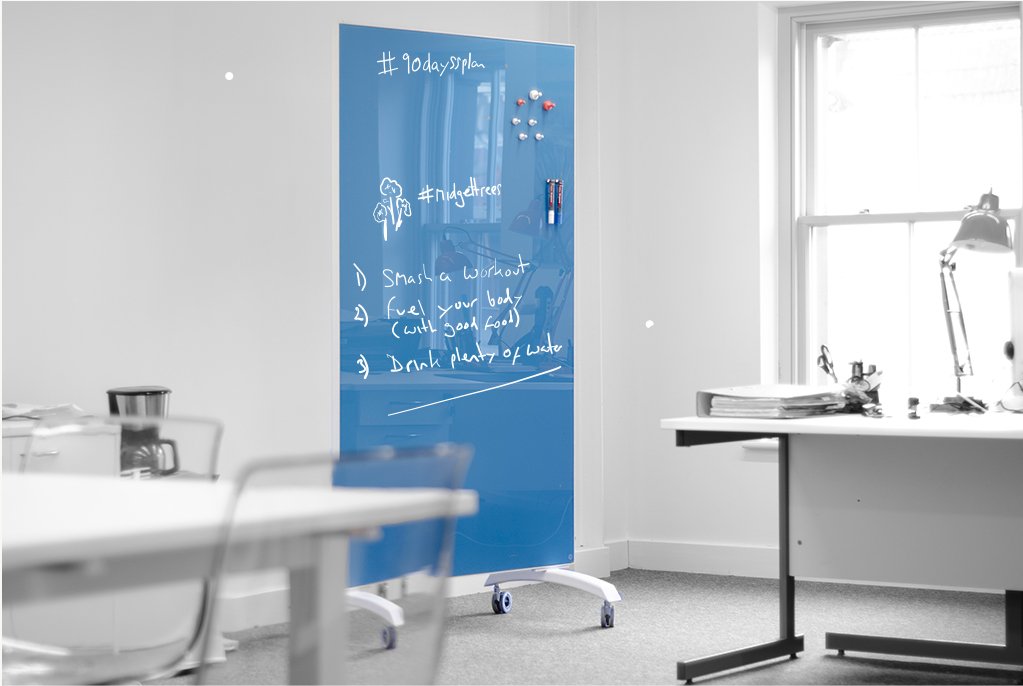 GlassWipeBoard's tweet image. Oh hey @thebodycoach, our clean (&amp;amp; #LeanIn15) FreeStyle Up Glass Wipe Board knows how to keep those #MidgetTree #mealplans in check 😉