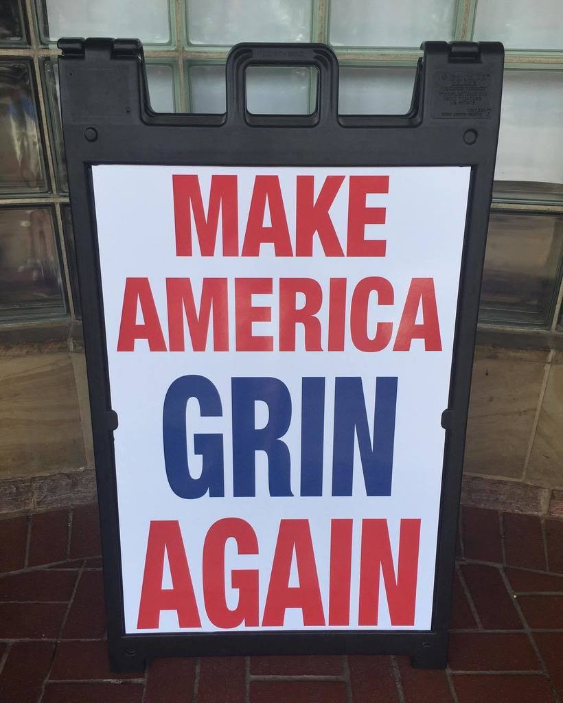 eskimojoes's tweet photo. Cheese Fries Unite Us...Together We Can #MakeAmericaGrinAgain ๐บ๐ธ https://t.co/K4AVxadqkU https://t.co/BfN7d4W9Iu