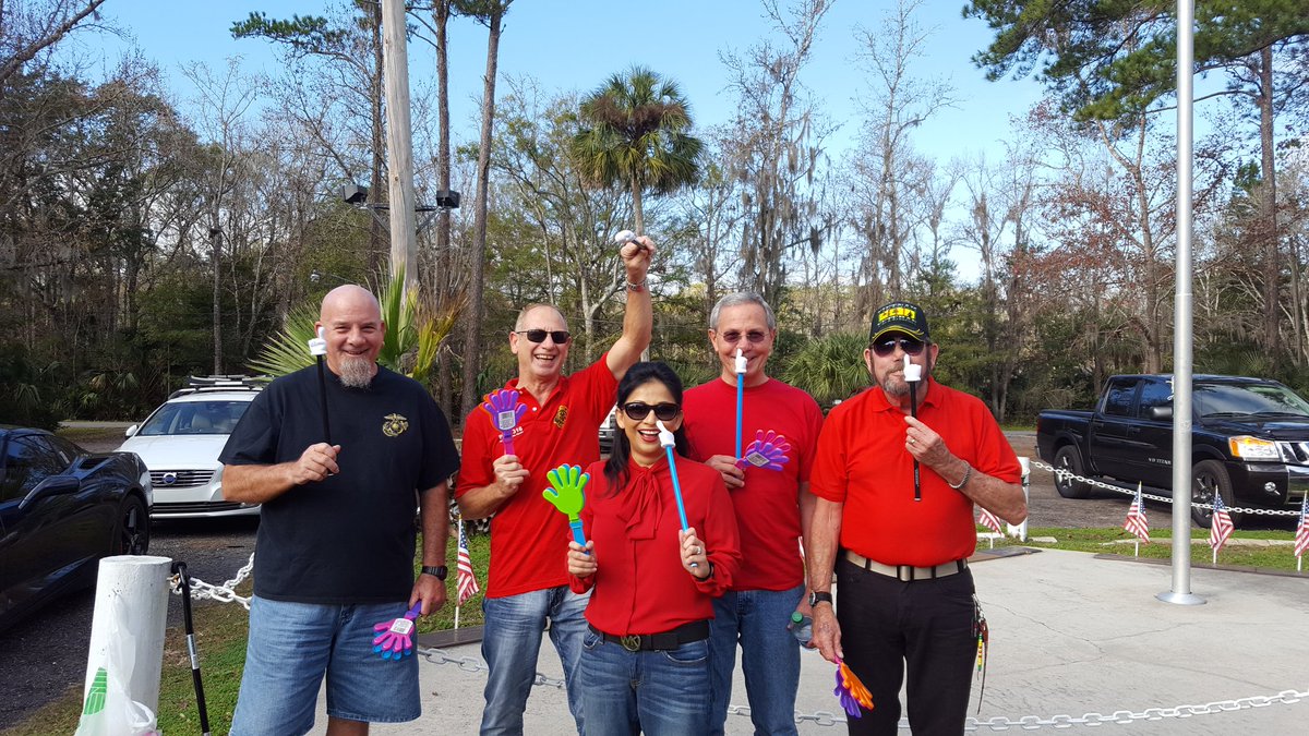 ALR233FL's tweet photo. Wearing red to show support for our servicemen and servicewomen. #summitbound #1stalrsummit #redshirtfridays #alr233fl #alr316fl https://t.co/yITPEETbv3