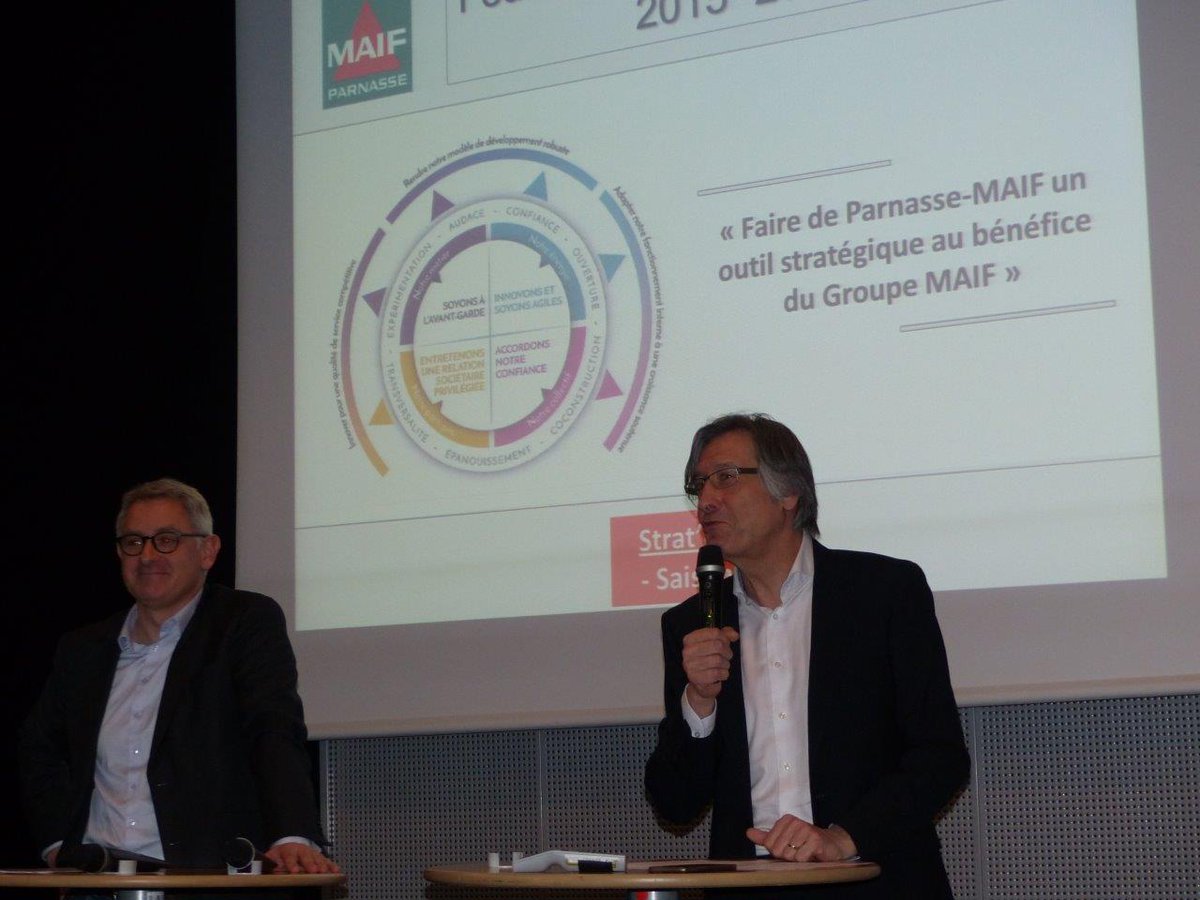 GaelleKermabon's tweet photo. Voeux de @Thierry_Couret et de @PhColas aux salariés Parnasse-MAIF, filiale vie de MAIF. Féliciter et donner nouvelle énergie pour 2017 ! https://t.co/knrClLI8c3