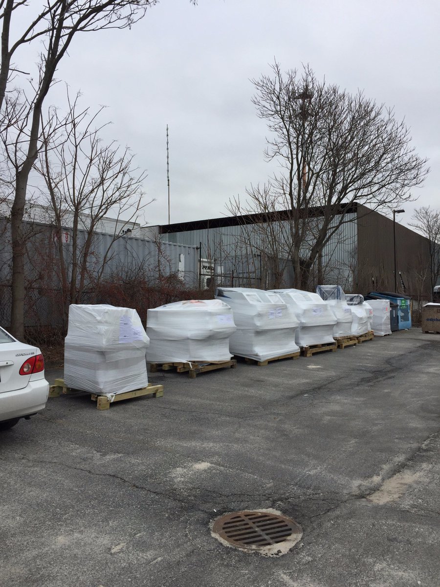 SuperWebDigital's tweet photo. Flex! all packed and shipping out! We will see you bright and early Monday! https://t.co/O6EGqfzmqh