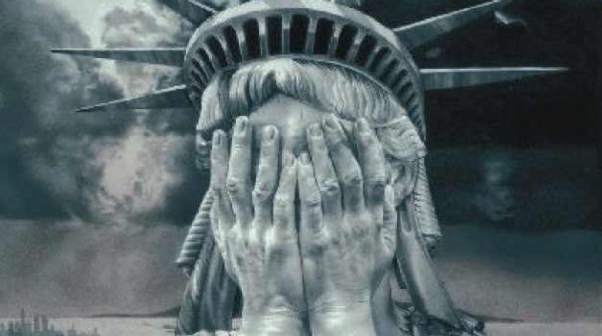 AFC_GLEN's tweet photo. Americans right now 🇺🇸
Us .... 🇬🇧

#GodSavetheQueen https://t.co/wrai6hUl7m