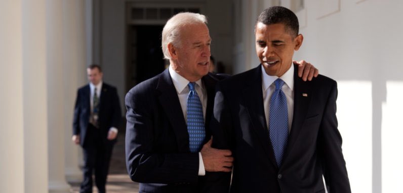 Jae_Riddle1's tweet photo. Biden: guess what ?
Obama: what Joe
Biden: it’s Friday; you ain’t got no job… and you ain’t got shit to do. https://t.co/fGN2tZNGP5