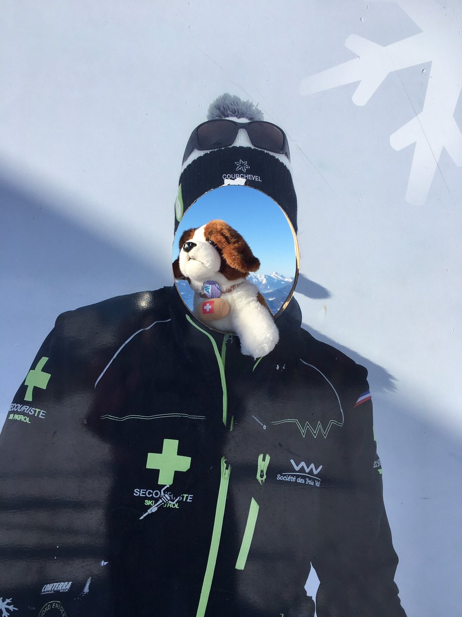SimonRanner's tweet photo. @albertactionski Audition for part time job as a Pisteur. https://t.co/bBToFDPytw