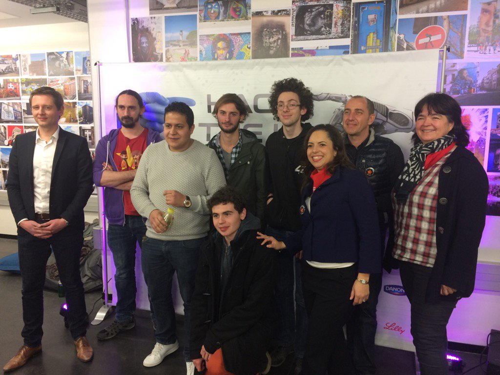delvolverosset's tweet photo. Mes chouchous ! Tous mes encouragements #hacktheui https://t.co/EBLQ66hqdO