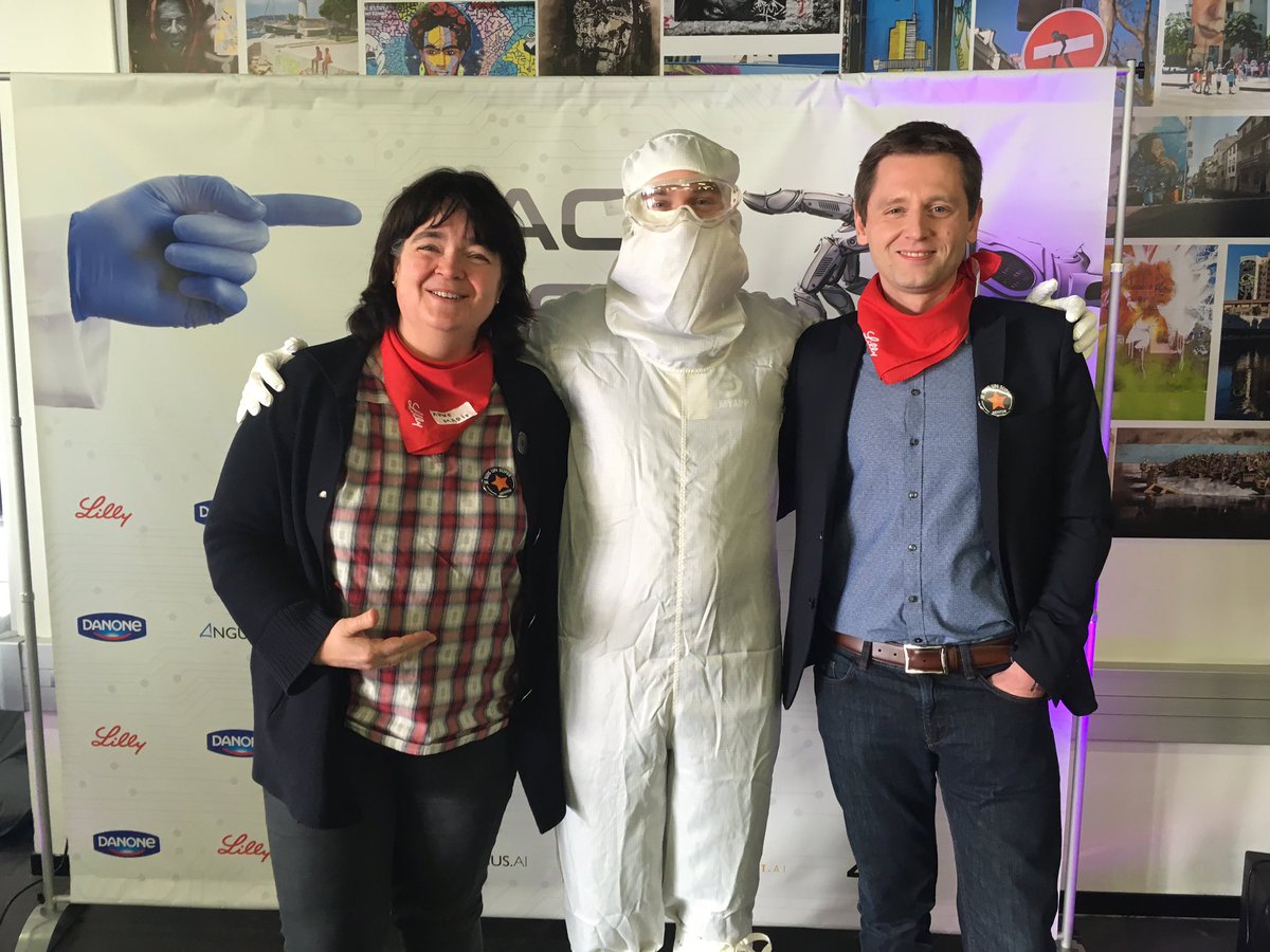BeMyAppFR's tweet photo. Bravo à toutes les équipes, et merci aux mentors et partenaires ! @LillyPadFR @danonejobs @craft_ai @RecastAI @angus_ai #hacktheui https://t.co/kAKTnHErjU