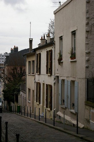 via <a href="/lavilledesgens/">LA VILLE DES GENS</a> Une p'tite balade vivifiante à Ménilmontant au soleil de ce WE ? #PEAV #Paris20 <a href="/Menilmuche/">Fabien</a> des-gens.net/Balade-a-Menil…