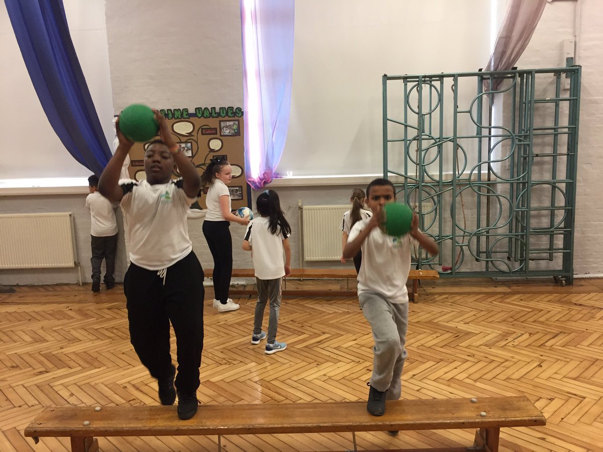 <a href="/WoodhillPE/">Woodhill PE & Health</a> Spots leaders designed and delivered their own circuits session - with 6 exercises focusing on flexsion and extension of joints