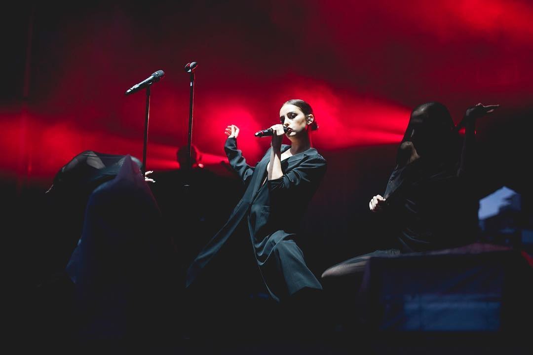 BANKS tweet media