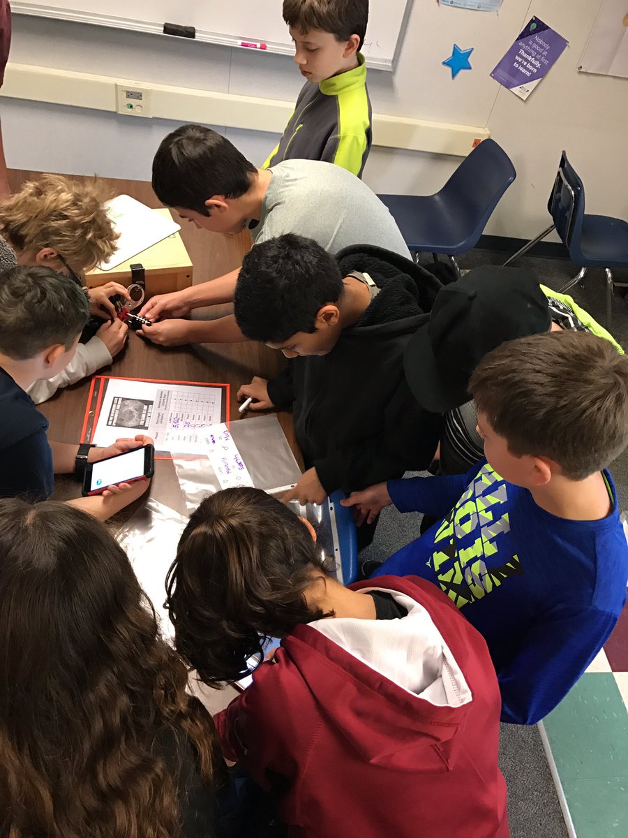 ALittle_Math's tweet photo. Mrs. Yu's 2nd period working the math to Breakout of a Case of the Mondays! https://t.co/AxMHCArKSM