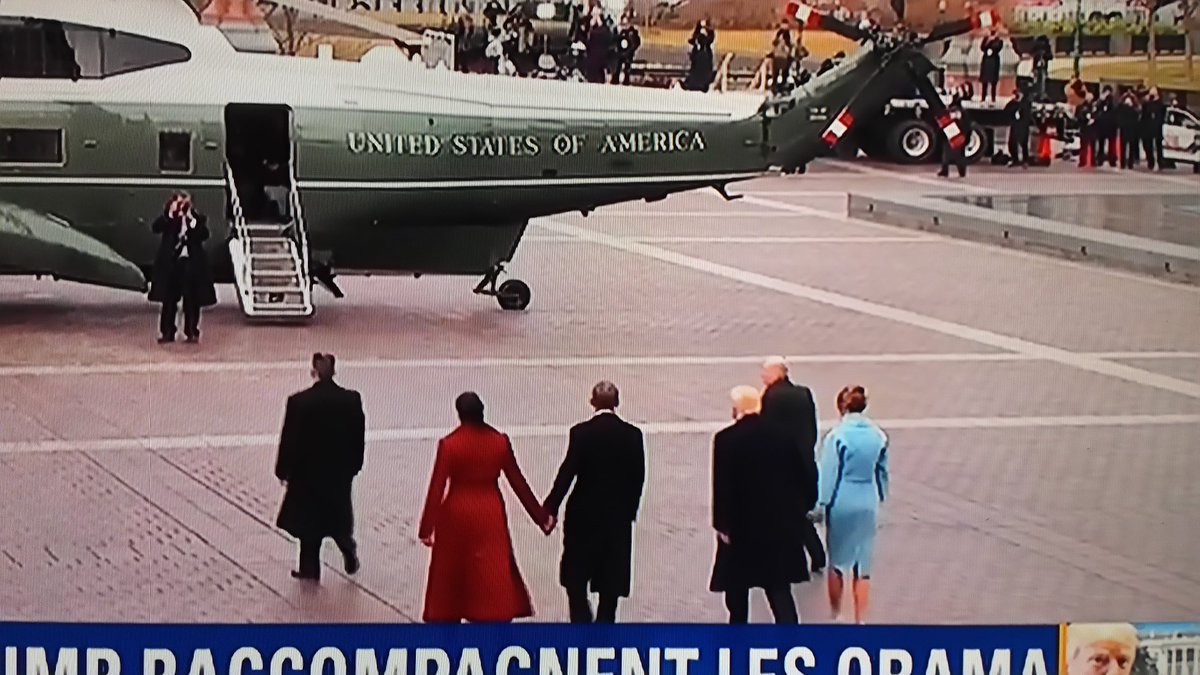 jocekisse's tweet photo. Quand on voit l'Elégance de  #PresidentTrump #Inauguration , on ne peut que se remémorer la Grossièreté de notre #Hollande en 2012 #Sarkozy https://t.co/vVUd1N3itr