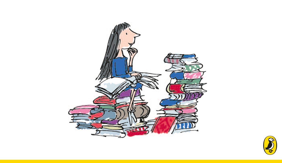 PuffinBooks's tweet image. Saturday night = stay in and read! #bookworm #bookchair #Saturyay