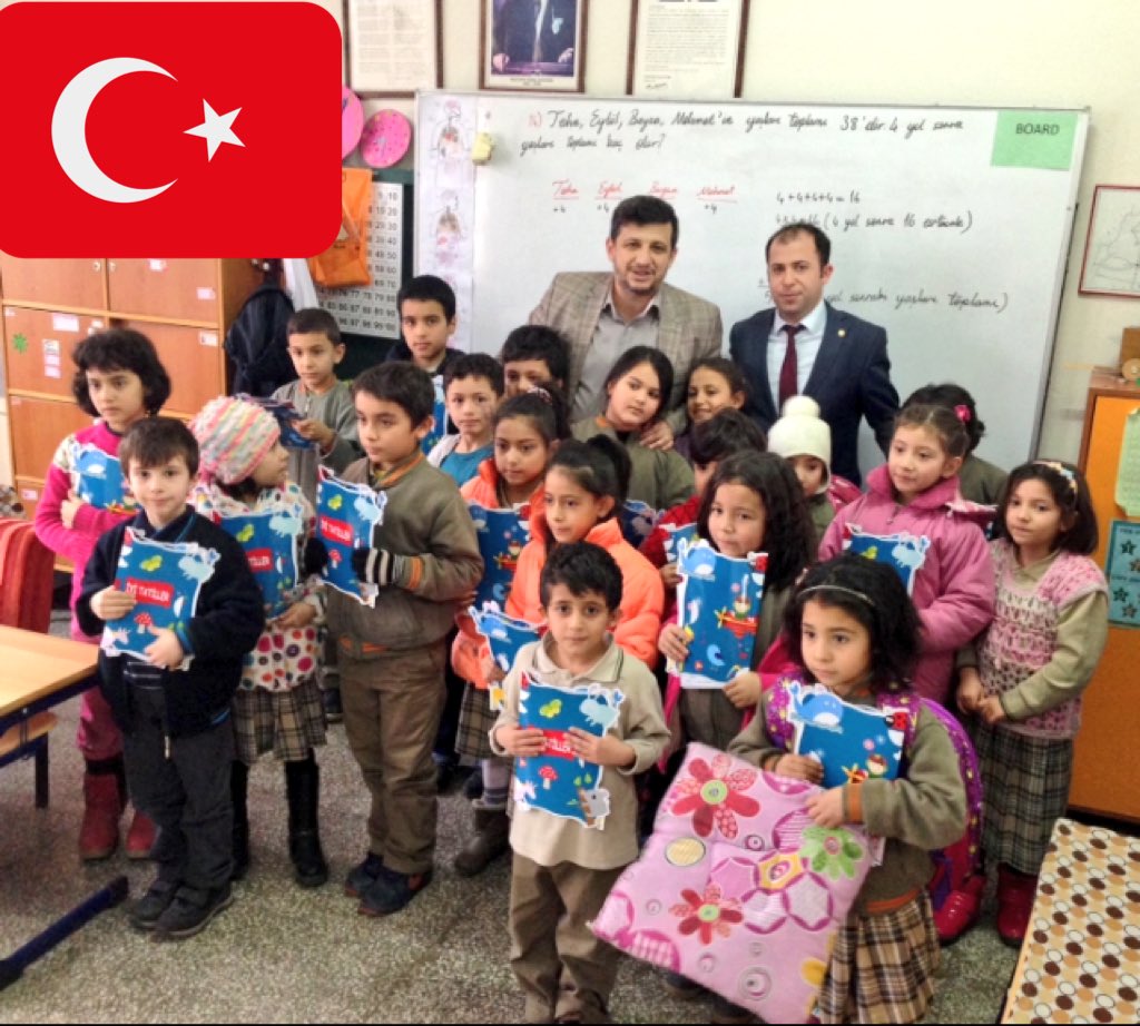 muthis_06's tweet photo. Yoğun bir dönemin ardından karnelerini alarak, tatile giren tüm öğrencilerimizin heyecanını paylaşıyor, sevgiyle kucaklıyorum. 
#KarneGünü https://t.co/OaiiYXMzTU