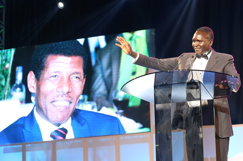 soyaawards's tweet photo. IN THE NEWS: #SOYA2016: A spotlight on the glitzy gala lit up by #HaileGebrselassie https://t.co/zouN4EybzV https://t.co/gJ1PjZmVP1