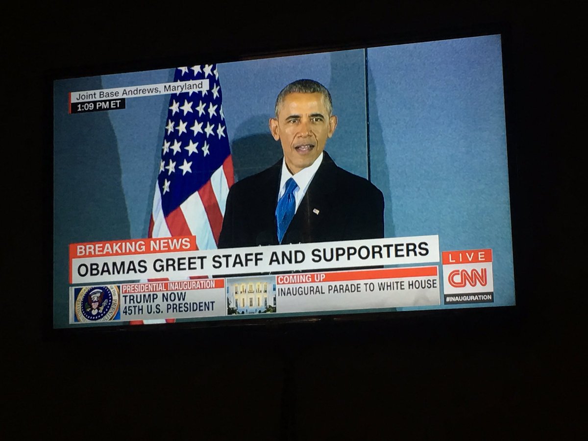 HeliosLD's tweet image. Obama could use some Rosco 33.