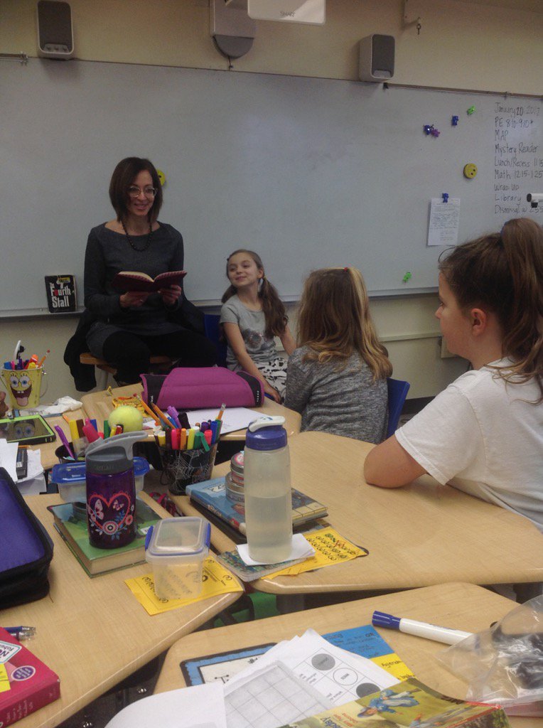 MsDatz's tweet photo. Thank you mystery reader!! https://t.co/X8W8uvN6i2