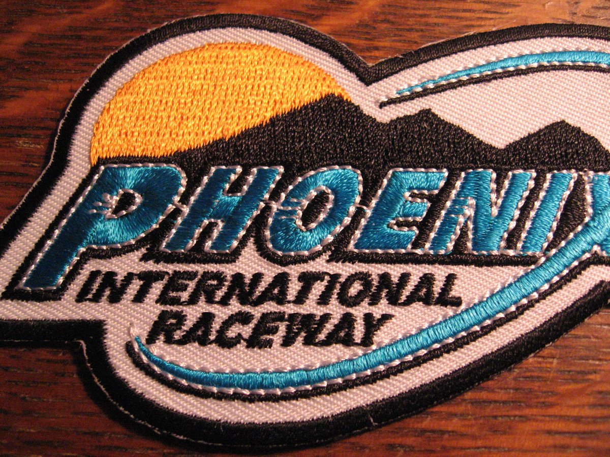 cover_uranus's tweet image. #PhoenixInternationalRaceway #JacketPatch $19.99 #TraderYore #Ebay #Phoenix #NASCAR #Arizona #Racing #Racecar #USA ebay.com/itm/-/26281636…?