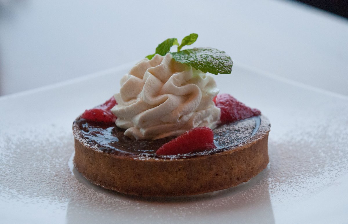 pier7restaurant's tweet photo. #DOV2017 starts today! Have you made your reso yet? We’re going 😍 over our dessert option of the Chocolate Tart! #PierCraving https://t.co/b0C0W090dJ