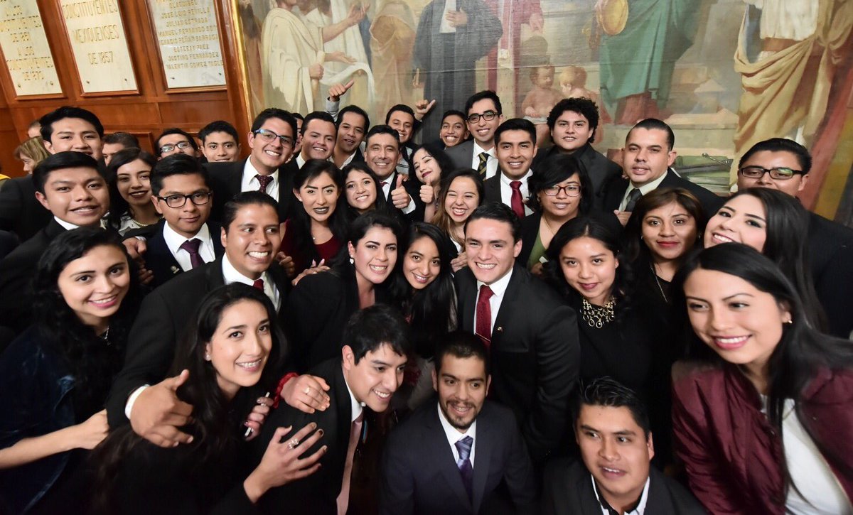 cruz_roa's tweet photo. El Parlamento Estatal de la Juventud, es un espacio de diálogo, en el que se debatirá el presente y el futuro de nuestra sociedad. https://t.co/nCGp68o6Kn